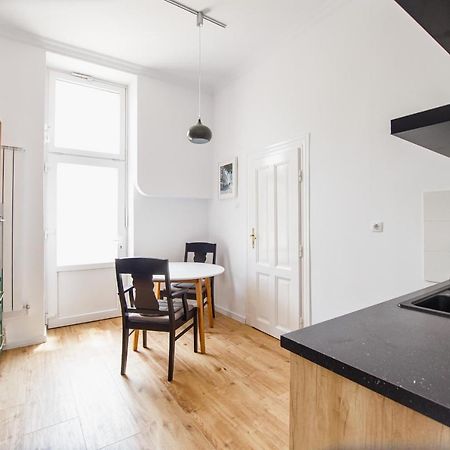 Spacious Riverviews Apartment Near Piata Unirii ออราแด ภายนอก รูปภาพ