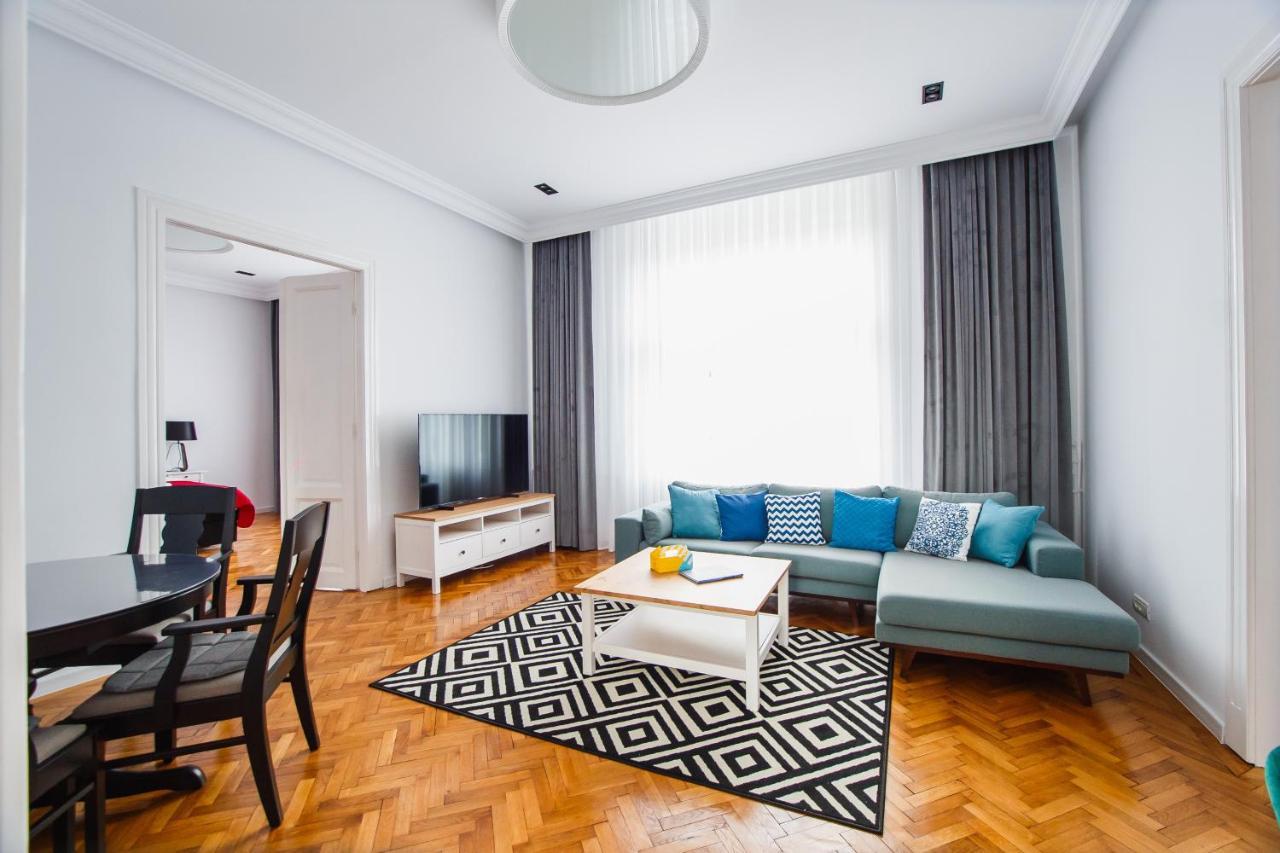 Spacious Riverviews Apartment Near Piata Unirii ออราแด ภายนอก รูปภาพ