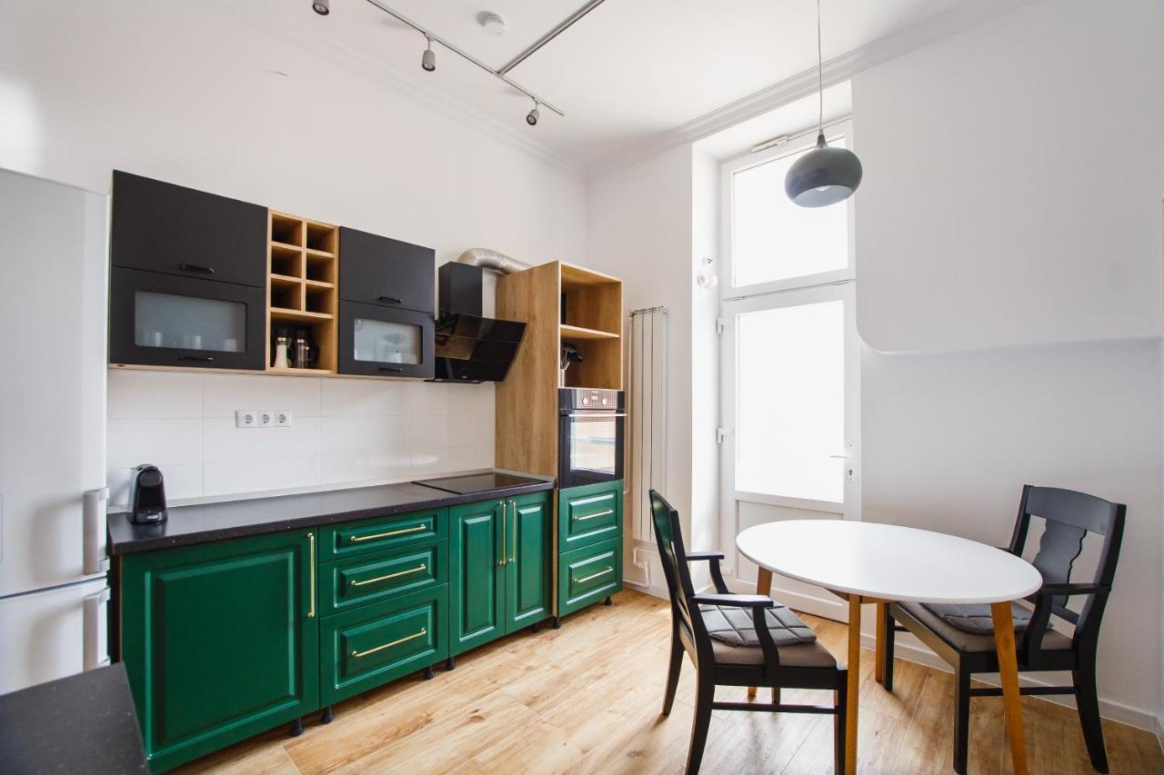 Spacious Riverviews Apartment Near Piata Unirii ออราแด ภายนอก รูปภาพ