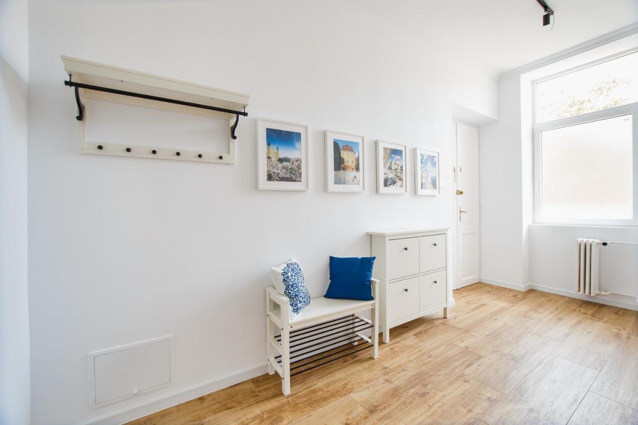 Spacious Riverviews Apartment Near Piata Unirii ออราแด ภายนอก รูปภาพ