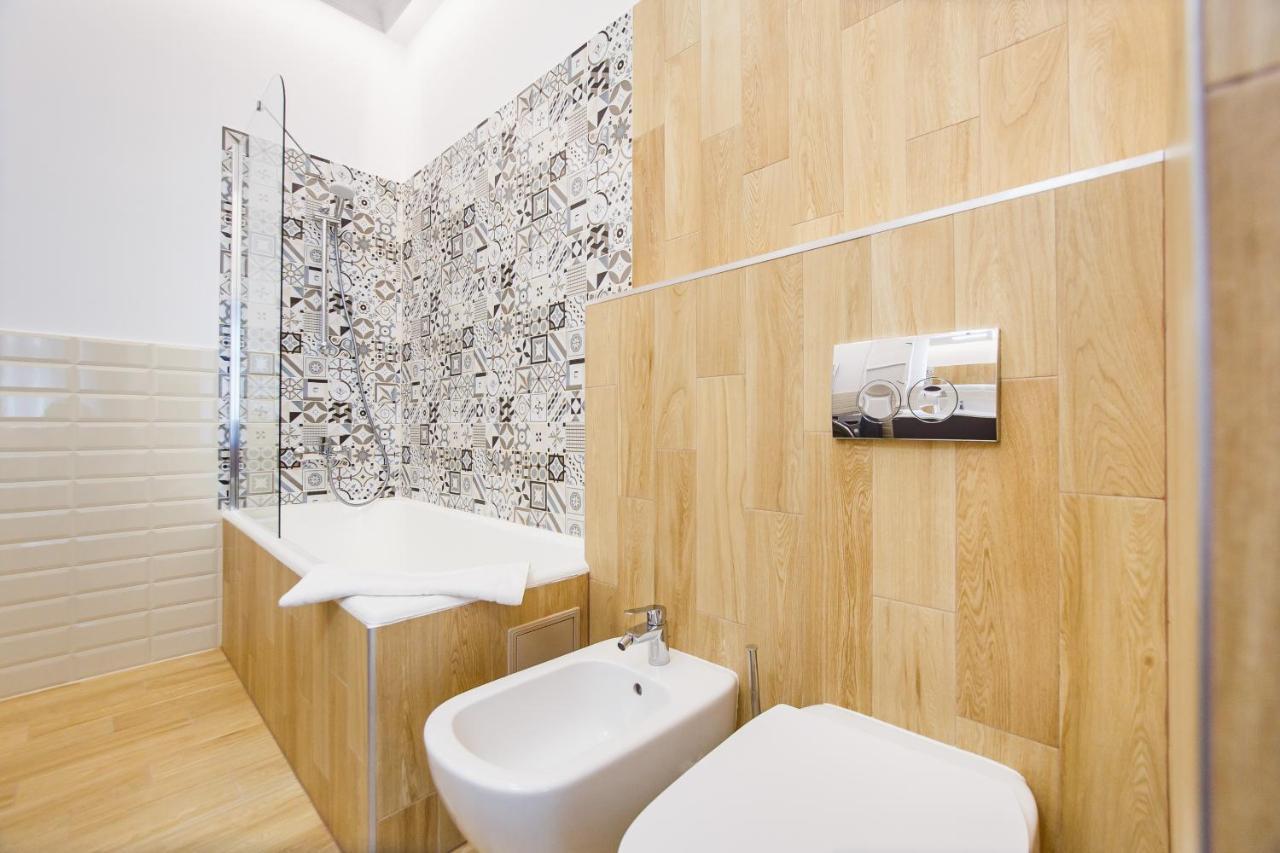 Spacious Riverviews Apartment Near Piata Unirii ออราแด ภายนอก รูปภาพ